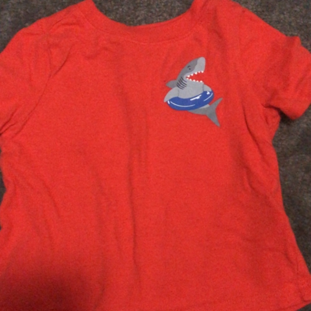 Shark tee